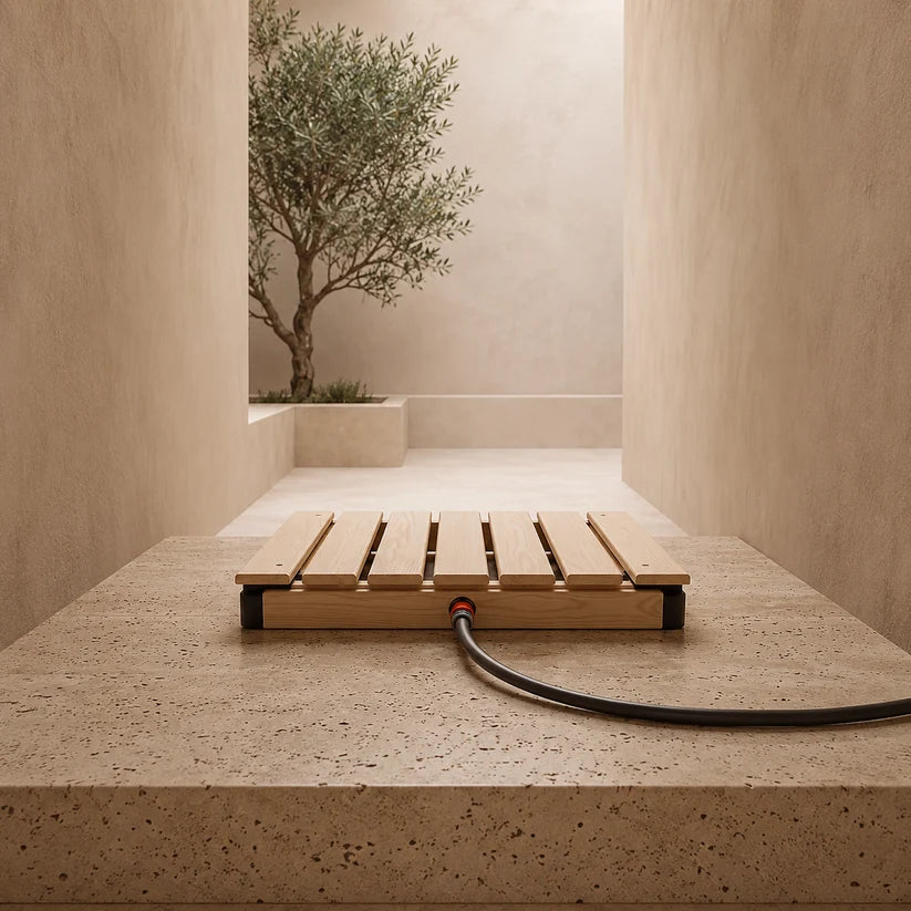 AquaStep Outdoor Shower